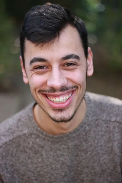 André
                                      Henriques
